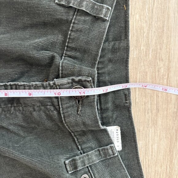 Vintage Levi's 550 Corduroy Cutoff Shorts Women's 12 MIS Olive Green Y2K Relaxed - Picture 6 of 7
